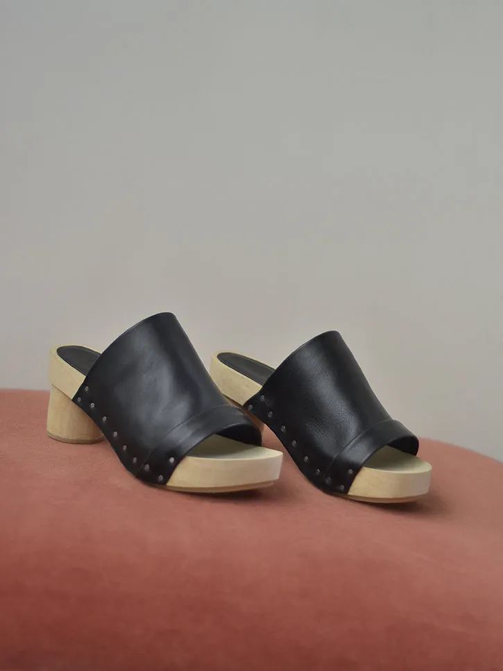 Lauren Manoogian Pleat Clog, Black