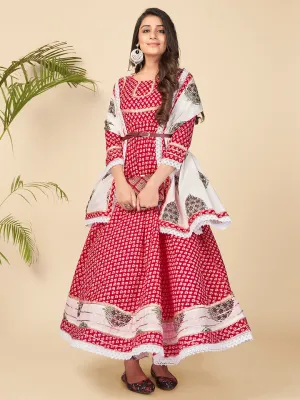 Women'S Printed & Lace Work Anarkali Cotton Red Kurta Pant With Dupatta