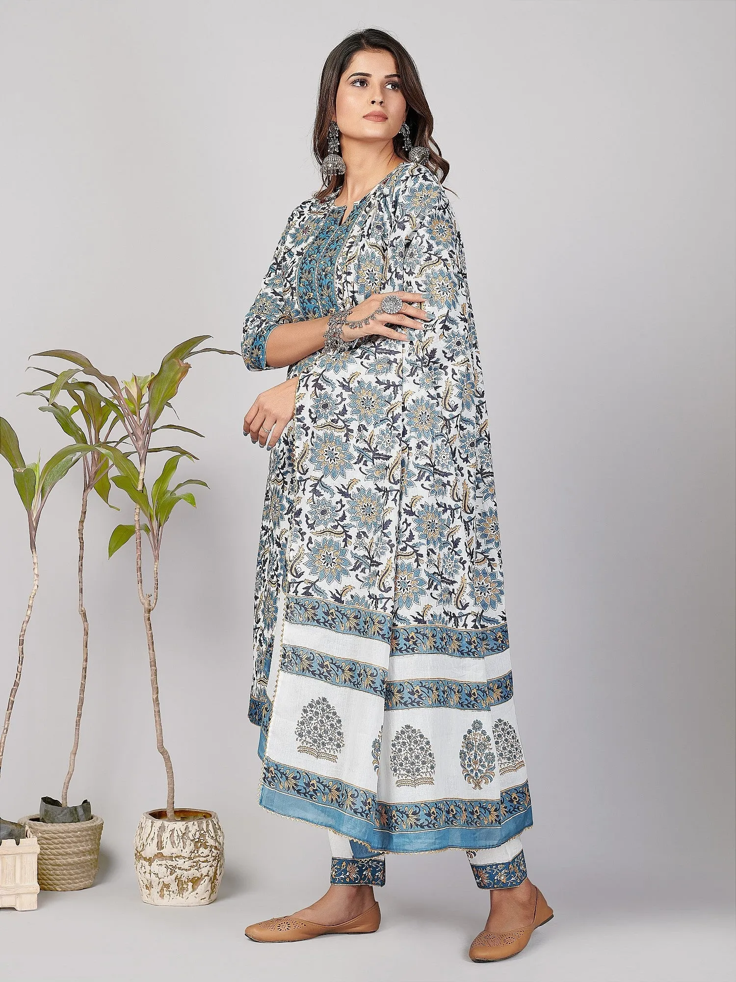 Women'S Printed & Sequence & Gota Patti Straight Cotton Blue Stitched Kurta Pant With Dupatta